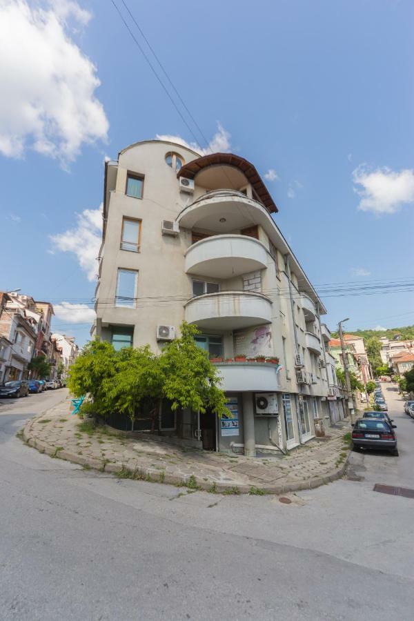Kosev Apartment Veliko Turnovo Bagian luar foto